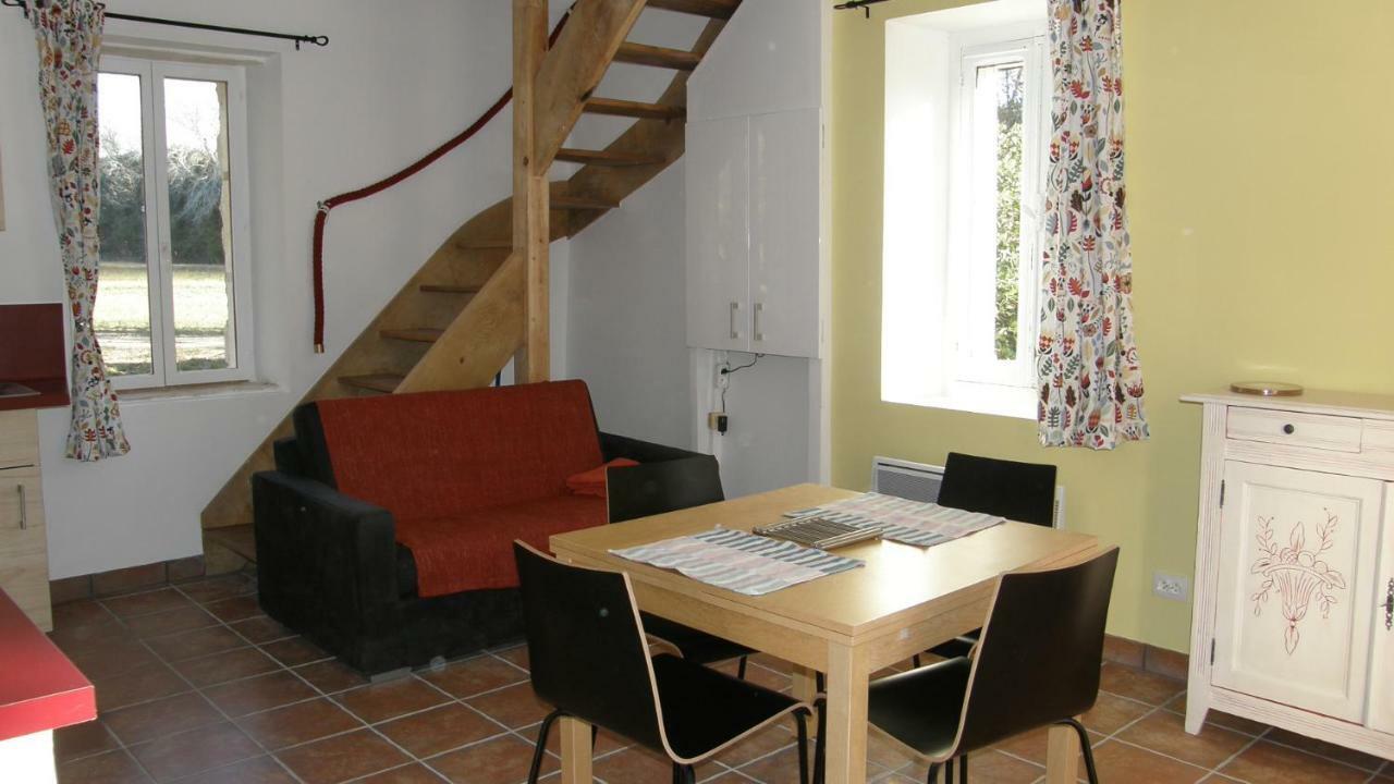 Gite Du Gardien Saint-Martin-de-Crau Ngoại thất bức ảnh